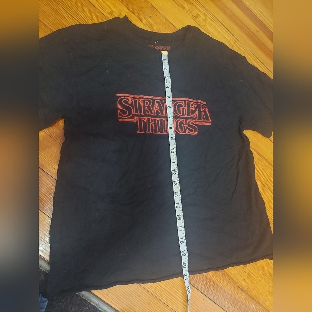 Stranger Things tee size large‎ - Picture 3 of 5